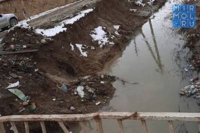 В Махачкале проводят работы для защиты частных домов от подтопления рекой Талгинка