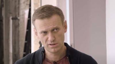 Навальный не примет участие в процессе по жалобе на следователей