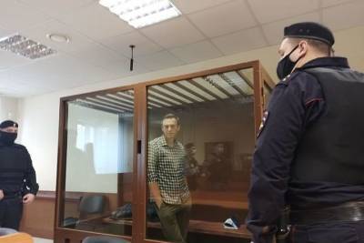Рассмотрение жалобы Навального отложили на 22 марта