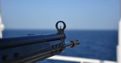У берегов Африки пираты напали на танкер, следовавший из Риги в Лагос