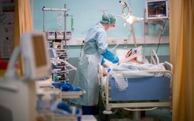Больницам Эстонии в условиях пандемии остро не хватает медсестер