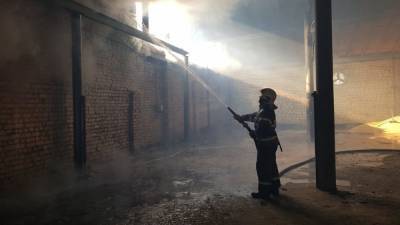 Один человек пострадал на пожаре в складском помещении в Нижнем Новгороде