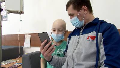 Зрители ТВЦ собирают средства на лечение Володи Федосейкина