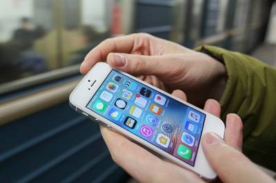 СМИ: На смартфоны Apple установят российский софт