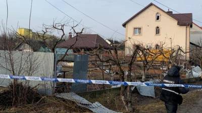 Под Киевом возле частного дома прогремел мощный взрыв, есть погибший: фото