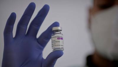 В Италии 8 человек скончались после применения вакцины AstraZeneca