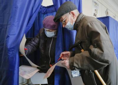 Новый рейтинг партий: За кого бы проголосовали украинцы в марте