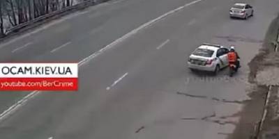 В Киеве полицейская машина длительное время гналась за курьером на мопеде – ВИДЕО - ТЕЛЕГРАФ