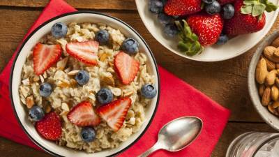Американские диетологи рассказали, как выбрать правильные продукты для завтрака