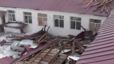 Новости на "России 24". В Забайкалье крышу школы снесло ураганным ветром