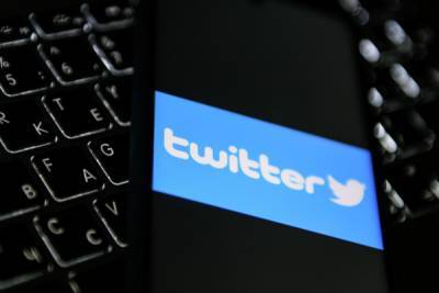 Роскомнадзор сообщил о возможности блокировки Twitter через месяц