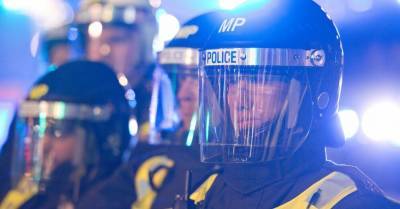 Новый закон в Британии: что полиция теперь сможет делать с протестующими?