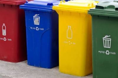 В частном секторе Лиды бесплатно устанавливают контейнеры для раздельного сбора отходов