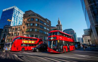 Англия потратит €3 млрд на электрические и водородные автобусы