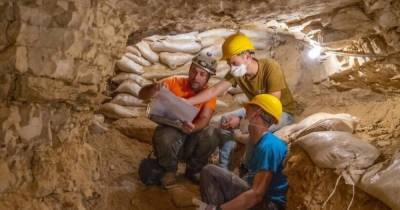 Впервые за 60 лет в Израиле нашли фрагменты библейского свитка (фото, видео)