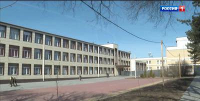 Единственную школу в поселке Персиановском планируют открыть после ремонта к 1 сентября
