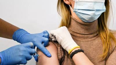 Россия не планирует требовать сертификаты вакцинации для выдачи визы
