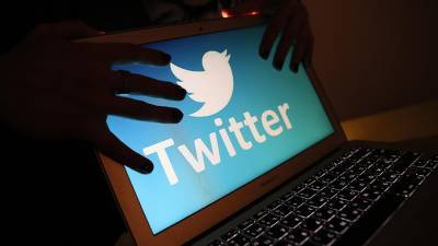 Пушков предложил вариант временной блокировки Twitter