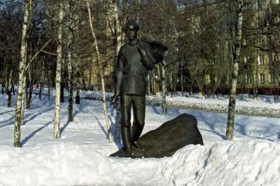 Герасимов: Первый в Москве памятник Сергею Есенину будет отреставрирован