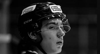 Умер 19-летний хоккеист петербургского «Динамо», получивший удар шайбой