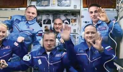 Российские космонавты тратят четверть рабочего времени на ремонт МКС и ведение блогов