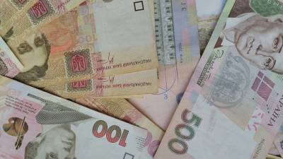 Украинские власти предупредили граждан о двукратном сокращении пенсий