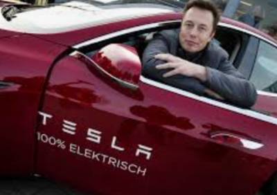 С 15 марта Маск — официальный технокороль Tesla