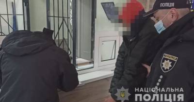 Зарубил топором и задушил: в Одессе нашли подозреваемого в убийстве женщины, которую нашли в мешке
