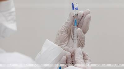 Индийская компания Gland Pharma произведет свыше 250 млн доз вакцины "Спутник V"