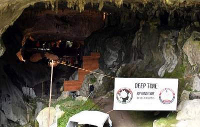 Экстремальный эксперимент: 15 человек будут жить в пещере 40 дней без телефонов и часов
