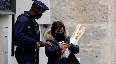 Более половины французов выступают против введения тотального карантина