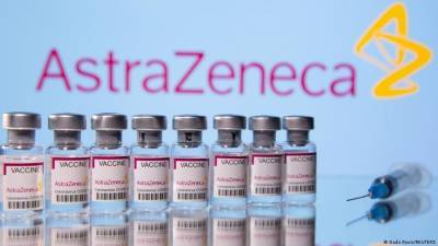 Литва временно приостанавливает вакцинацию прививкой AstraZeneca