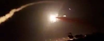 Сирийские ПВО отражают атаку Израиля в небе над Дамаском