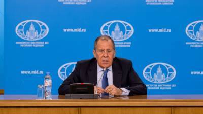 Лавров заявил о тщетности попыток Запада разделить Россию и Крым