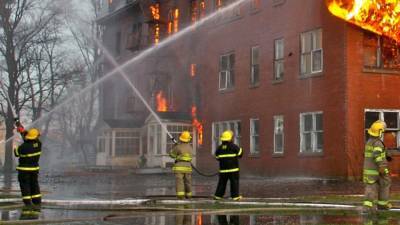 Четверо детей заживо сгорели в пожаре под Красноярском