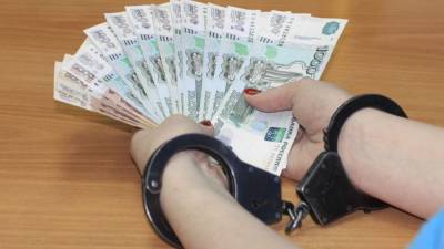 Полиция задержала президента "ФСБ" по подозрению в мошенничестве — "Ъ"