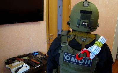 Опасное хобби: в Астрахани задержали коллекционера оружия