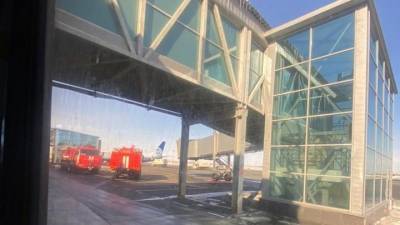 В аэропорту Новосибирска произошло задымление, причины не называют