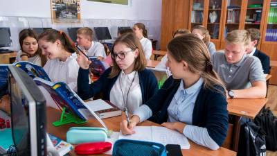 В России предложили вести курсы об основах взрослой жизни для старших классов