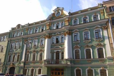 ВТБ продаёт бывшее здание головного офиса в Петербурге за 250 млн рублей