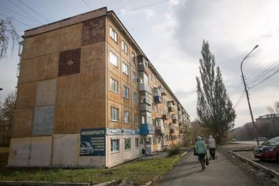 В Екатеринбурге спрос на квартиры в хрущевках и брежневках вырос на 35%