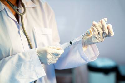 В Украине вакцинировано против коронавируса 9840 человек: несколько человек получили вторую дозу