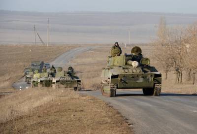 ВСУ увеличивают количество тяжёлой боевой техники на линии разграничения в Донбассе