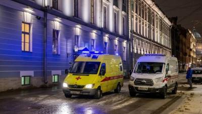 Оперштаб вновь заявил менее 1 тыс. зараженных COVID-19 за сутки в Петербурге