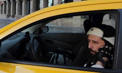 В Петрозаводске таксист за смену лишился больше 80 тысяч рублей
