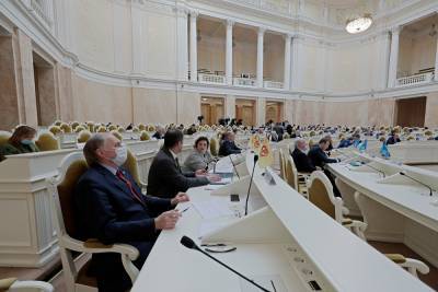 Врио ГУ МВД по Петербургу считает, что повышение размера взяток ведет к порядку