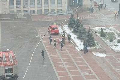Жители Московского района обеспокоились задымлением близ здания администрации