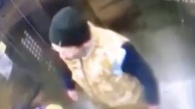 Неизвестный избил ребенка в лифте жилого дома в Перми