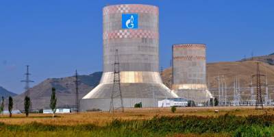 "Газпром" начнет поставки газа в Армению через Азербайджан