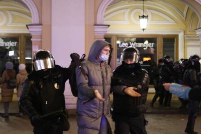 Замглавы МВД Петербурга заявил о желании не задерживать митингующих